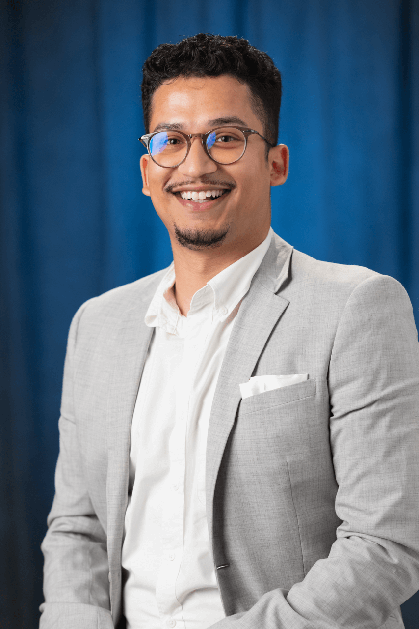 Professional Photograph of Ali Akbar Hasani